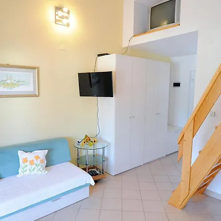 Juri - One Bedroom With Terrace Zeleni Appartamento Kali
