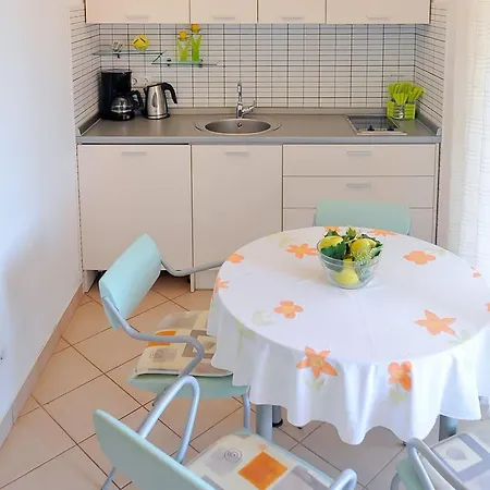 Juri - One Bedroom With Terrace Zeleni Appartamento