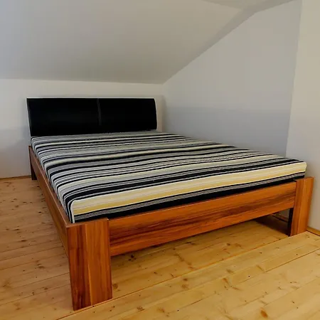 Juri - One Bedroom With Terrace Zeleni Kali